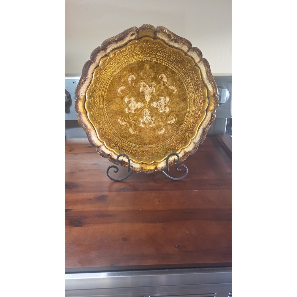 Vintage Italian Florentine Gold Gilt Wood Scalloped Round Tray